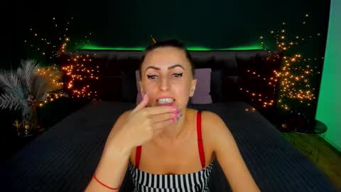 rebecca_diamonds online show from 09.13.25