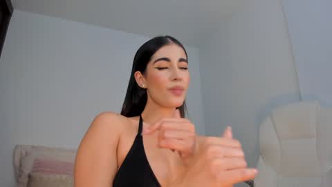 Snapshot of rebeccabaxter chatting on 12.05.24 Rebecca online show from 12.05.24