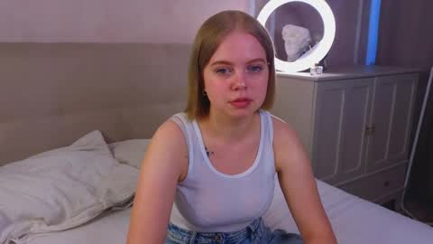Snapshot of rebeccacruze chatting on 06.07.26 rebeccacruze online show from 06.07.26