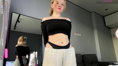 Rebecca Nikson online show from 09.26.25