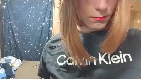 Snapshot of rebeckaloves chatting on 09.10.25 rebeckaloves online show from 09.10.25