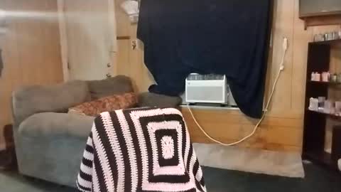 Snapshot of rebeckaloves chatting on 10.04.25 rebeckaloves online show from 10.04.25