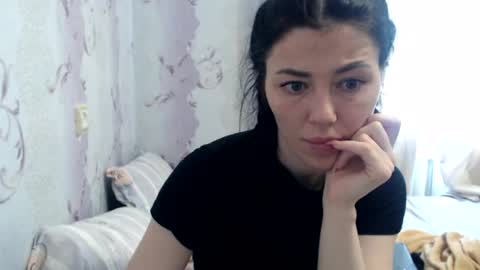 Snapshot of rebeka_08 chatting on 06.19.26 Rebeka 08 online show from 06.19.26