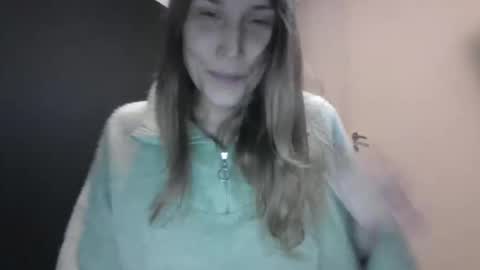 Keely KeKe Kiwi online show from 11.12.25