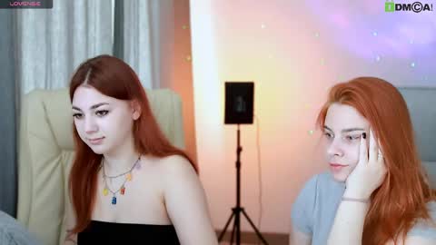 Snapshot of red__dizzy chatting on 04.23.26 red__dizzy online show from 04.23.26