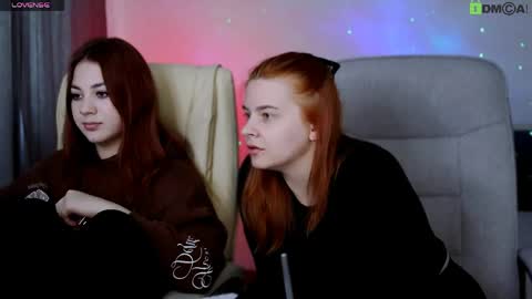 Snapshot of red__dizzy chatting on 04.24.26 red__dizzy online show from 04.24.26