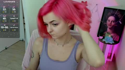 Snapshot of red_bestie_ chatting on 02.03.25 Bestie online show from 02.03.25