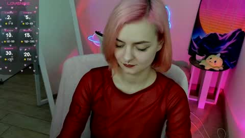 Snapshot of red_bestie_ chatting on 02.18.25 Bestie online show from 02.18.25