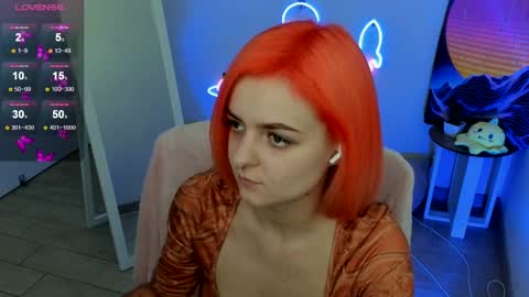 Snapshot of red_bestie_ chatting on 02.28.25 Bestie online show from 02.28.25