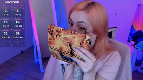 Snapshot of red_bestie_ chatting on 01.09.26 Bestie online show from 01.09.26