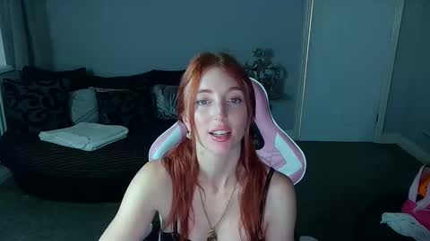 Red -  online show from 11.12.25