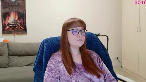 Snapshot of red_fox777 chatting on 04.10.26 Lisa online show from 04.10.26