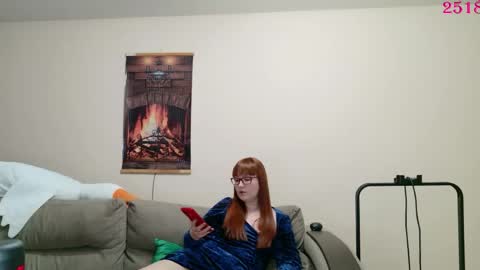 Snapshot of red_fox777 chatting on 04.12.26 Lisa online show from 04.12.26