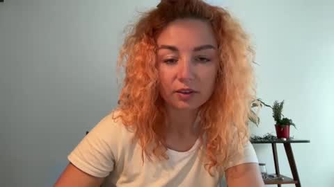 reddgirll online show from 02.25.25