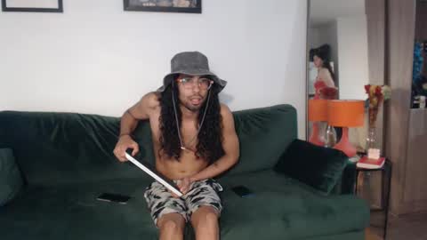 redfloweer online show from 02.01.25