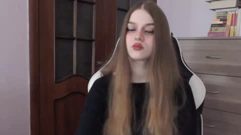 Lily online show from 11.14.25