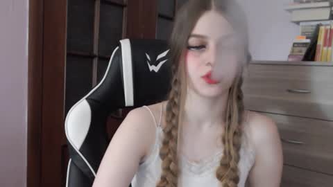 Lily online show from 11.19.25