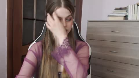 Lily online show from 03.30.26