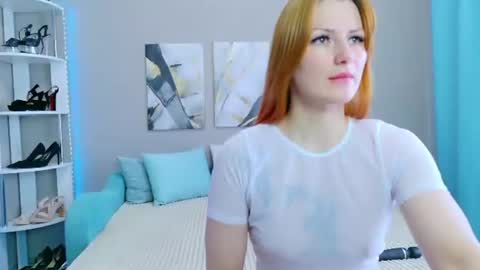 Snapshot of redhead_vixen__ chatting on 06.16.26 Alice online show from 06.16.26