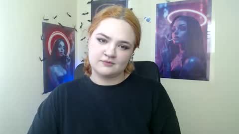 Snapshot of redhotqueen1 chatting on 05.07.26 Rina online show from 05.07.26