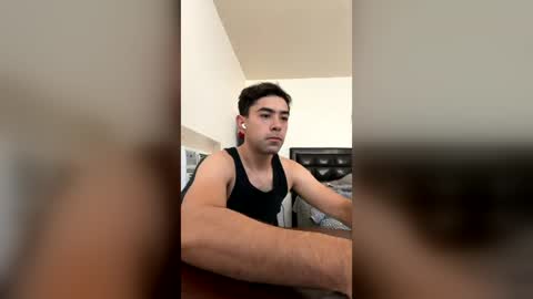RedManMoans online show from 08.04.26