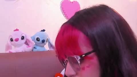 Snapshot of redmeloddy chatting on 02.12.25 Meloddy online show from 02.12.25