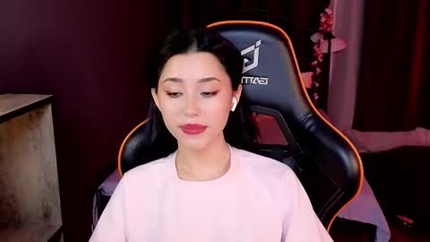 Snapshot of redmidnight_ chatting on 02.25.26 Kiara online show from 02.25.26