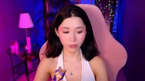 Snapshot of redmidnight_ chatting on 05.20.26 Kiara online show from 05.20.26