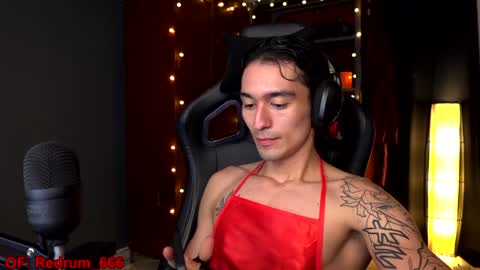 Snapshot of redrum_696 chatting on 12.24.24 Red online show from 12.24.24