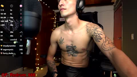 Snapshot of redrum_696 chatting on 12.29.24 Red online show from 12.29.24