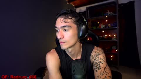 Snapshot of redrum_696 chatting on 01.06.25 Red online show from 01.06.25