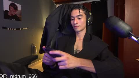 Snapshot of redrum_696 chatting on 01.23.25 Red online show from 01.23.25