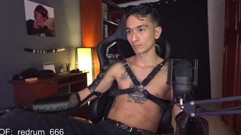 Snapshot of redrum_696 chatting on 02.25.25 Red online show from 02.25.25