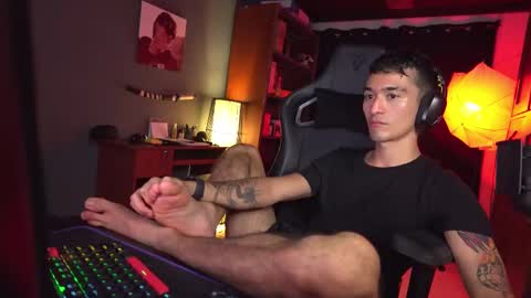 Snapshot of redrum_696 chatting on 03.04.25 Red online show from 03.04.25