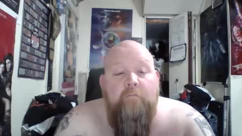 Snapshot of redrumthefool chatting on 04.01.26 The fool online show from 04.01.26