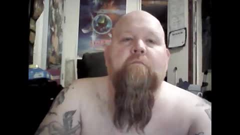 Snapshot of redrumthefool chatting on 04.22.26 The fool online show from 04.22.26