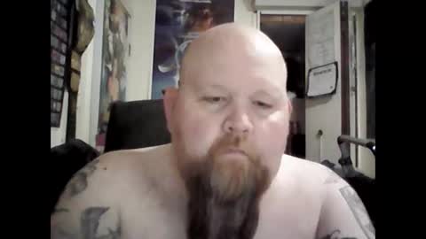 Snapshot of redrumthefool chatting on 04.28.26 The fool online show from 04.28.26