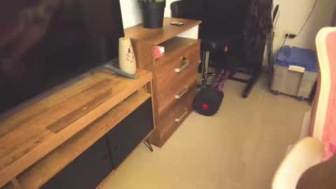 Snapshot of redski77 chatting on 11.02.25 redski77 online show from 11.02.25