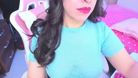 Snapshot of redski77 chatting on 11.21.25 redski77 online show from 11.21.25