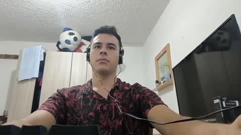 Snapshot of redsoul951869 chatting on 09.10.25 RedsoulReaver online show from 09.10.25