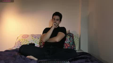 Snapshot of redsoul951869 chatting on 11.11.25 RedsoulReaver online show from 11.11.25