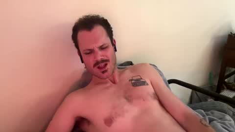 Snapshot of reed_thomas chatting on 12.16.24 Reed Thomas online show from 12.16.24