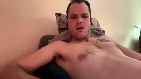 Snapshot of reed_thomas chatting on 12.05.25 Reed Thomas online show from 12.05.25