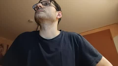 Snapshot of reeds44 chatting on 03.01.26 reeds44 online show from 03.01.26