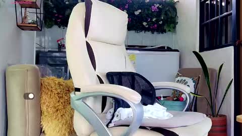 Yanella online show from 03.29.26