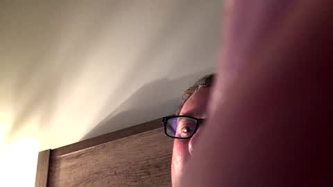 Snapshot of refresh16 chatting on 12.04.24 refresh16 online show from 12.04.24