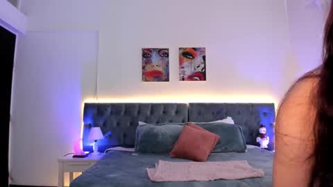 Regina online show from 12.02.25