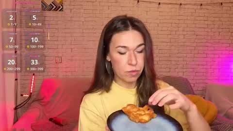 ReginaHawkinss online show from 12.05.25