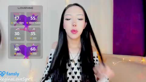 Snapshot of reginainspace chatting on 02.12.25 Regina online show from 02.12.25