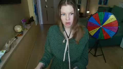Snapshot of reginasparkle chatting on 05.29.26 Regina online show from 05.29.26